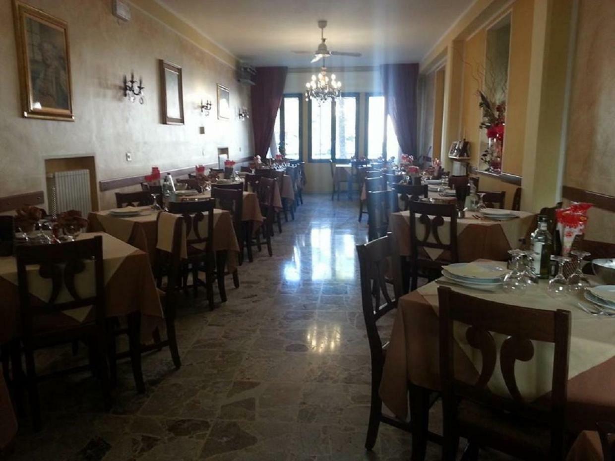 Hotel La Milanese Pietra Ligure Exterior foto